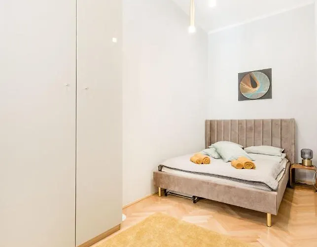 דירה Elegant And Spacious *