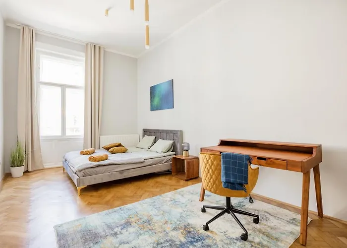 Elegant And Spacious בודפשט